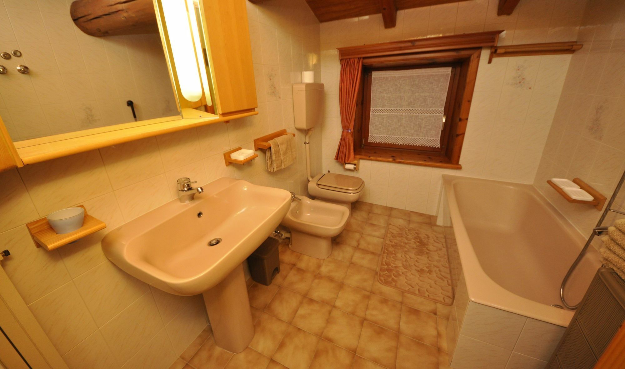 Appartamento Valeriano By Livigno Accomodation Exterior foto